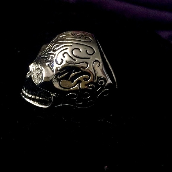Silver Skull Ring, Crystal Eyes Heavy,Well Crafted - Picture 4 of 8